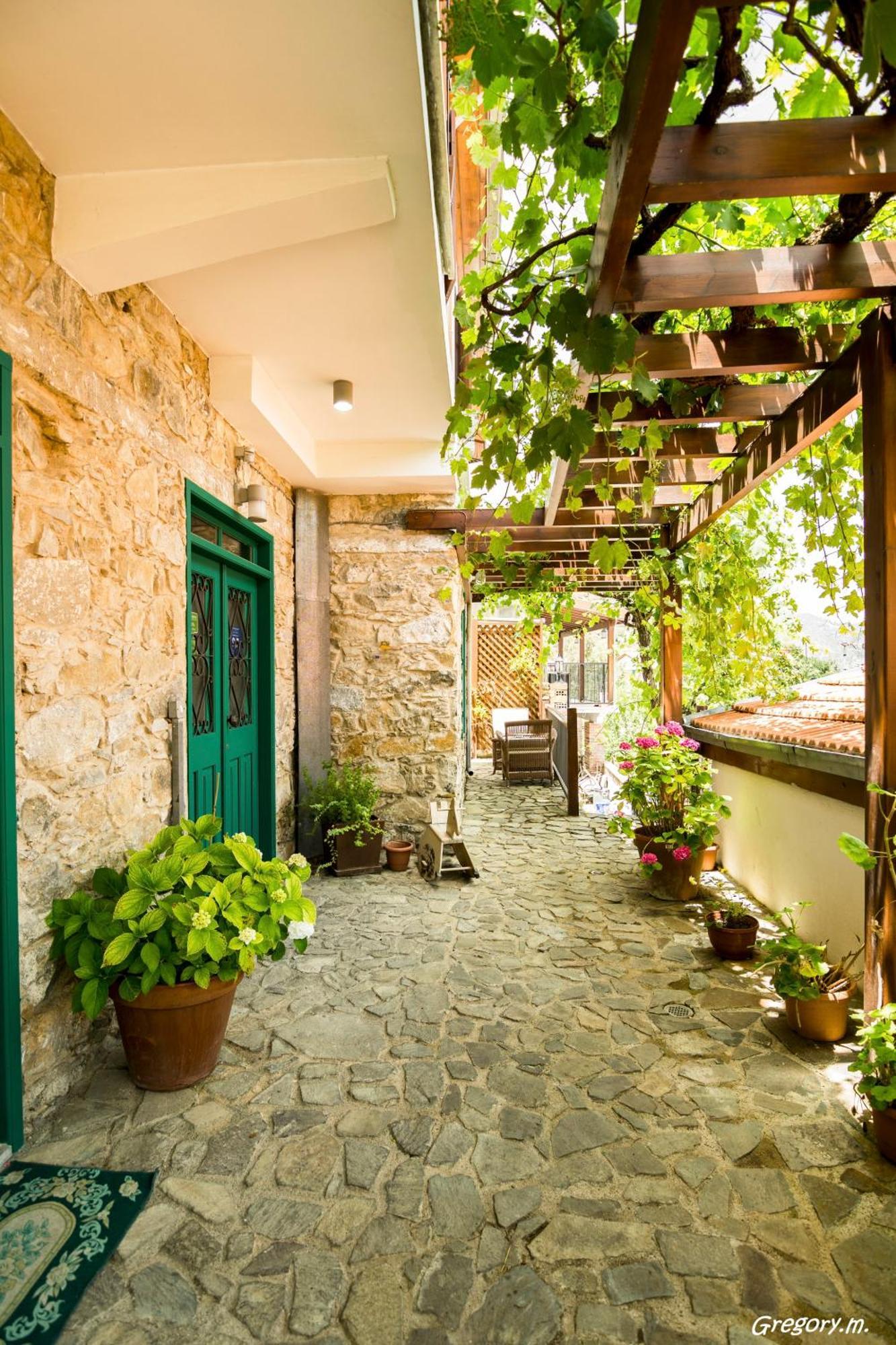 Anastou's Traditional House *